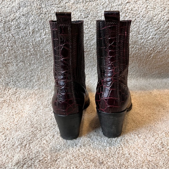 Deep Purple Faux Snakeskin Zara Boots size 8 - Picture 7 of 11